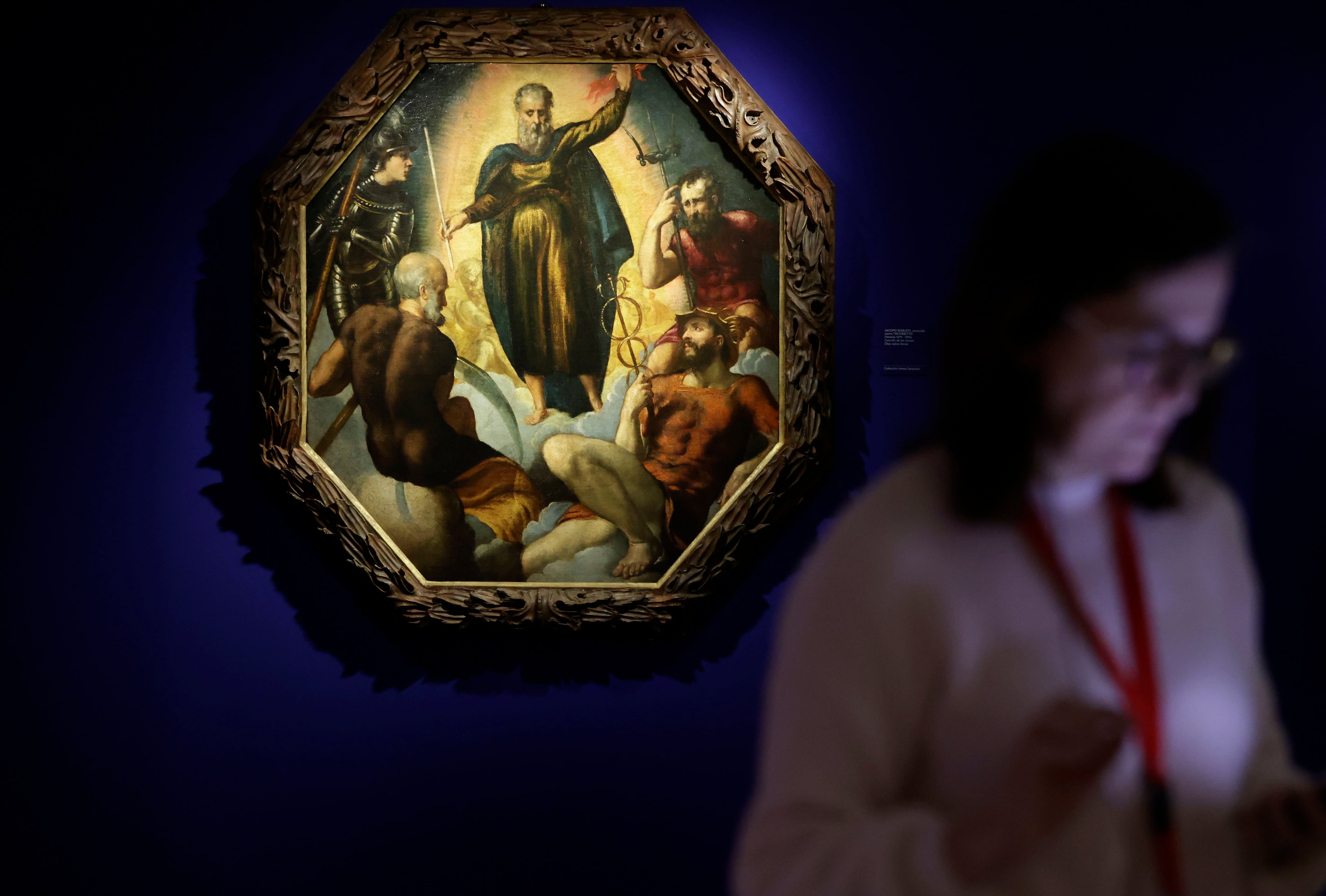 A CORUÑA, 14/03/2024.- 'El concilio de los dioses', obra del pintor italiano Jacopo Robusti, más conocido como Tintoretto, es uno de los óleos que forma parte de la exposición titulada "Dioses y héroes del Barroco veneciano. De Tintoretto a Luca Giordano y Sebastiano Ricci", que se puede ver en la Fundación Barrié de A Coruña. EFE/Cabalar
