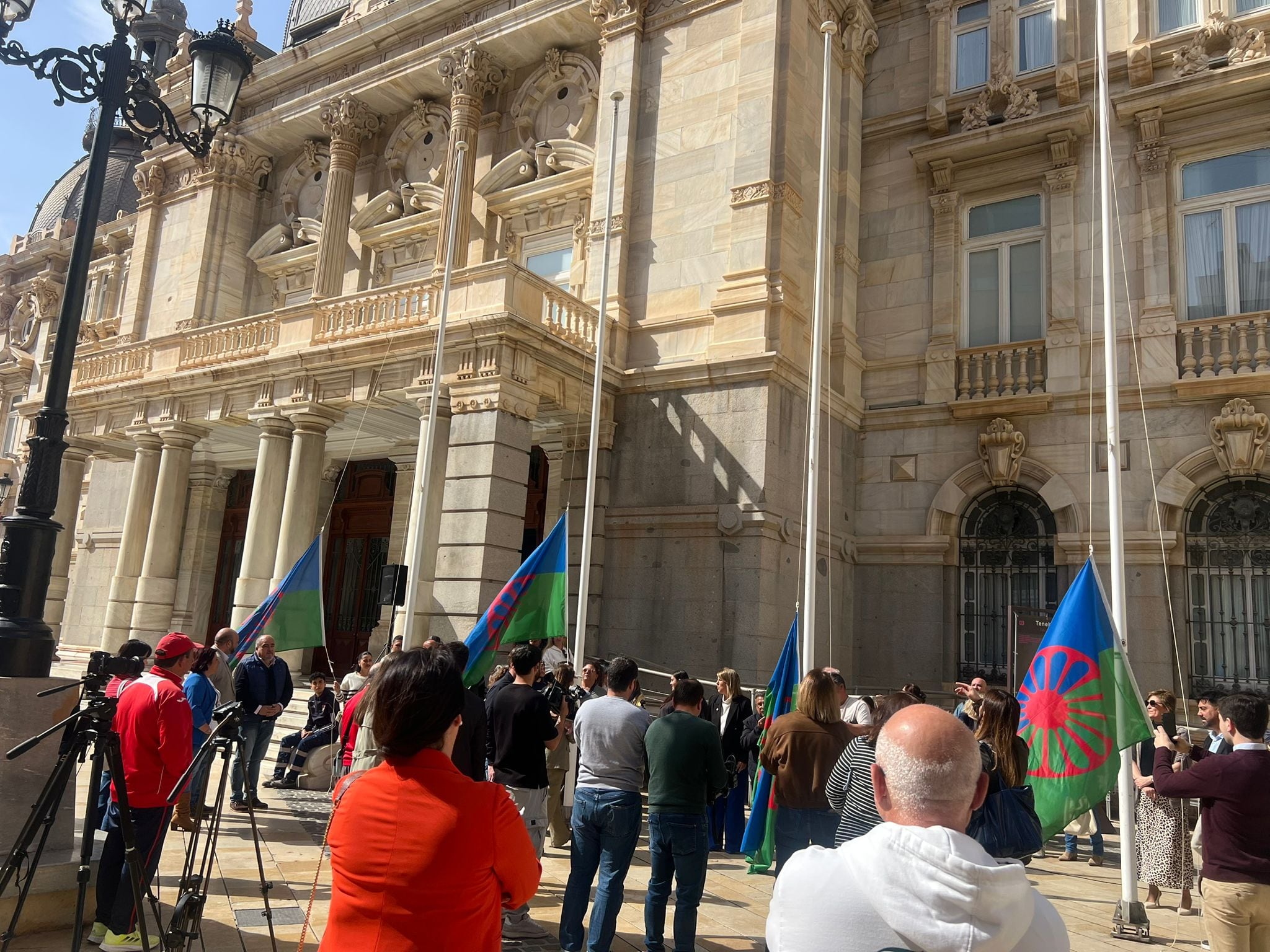 La juventud gitana denuncia que su apellido y su barrio siguen siendo un muro para encontrar trabajo en Cartagena