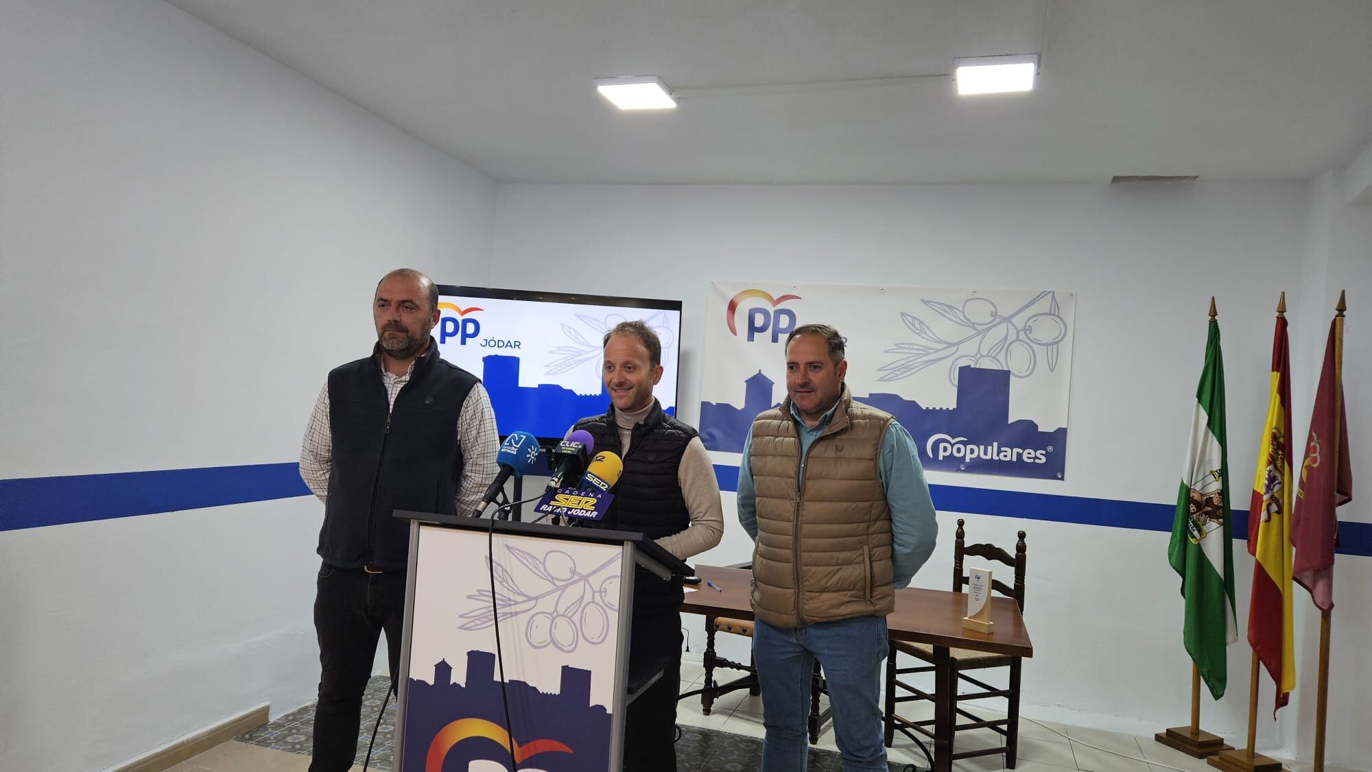 Otro momento de la rueda de prensa del PP en Jódar