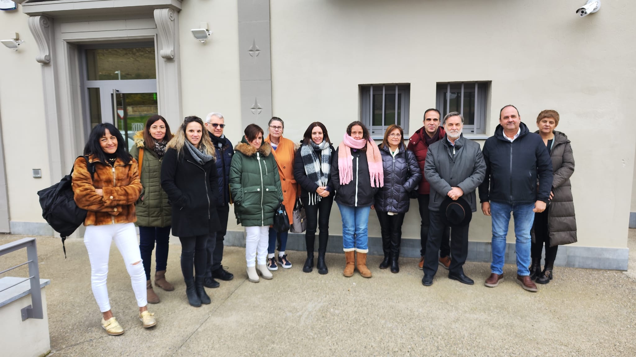 Secretaris municipals i alcaldes de les Garrigues, avui a la seu dels SSTT de Justícia a Lleida on han aclarit que la nova plataforma digital del registre civil no suposarà més feina per als secretaris municipals.