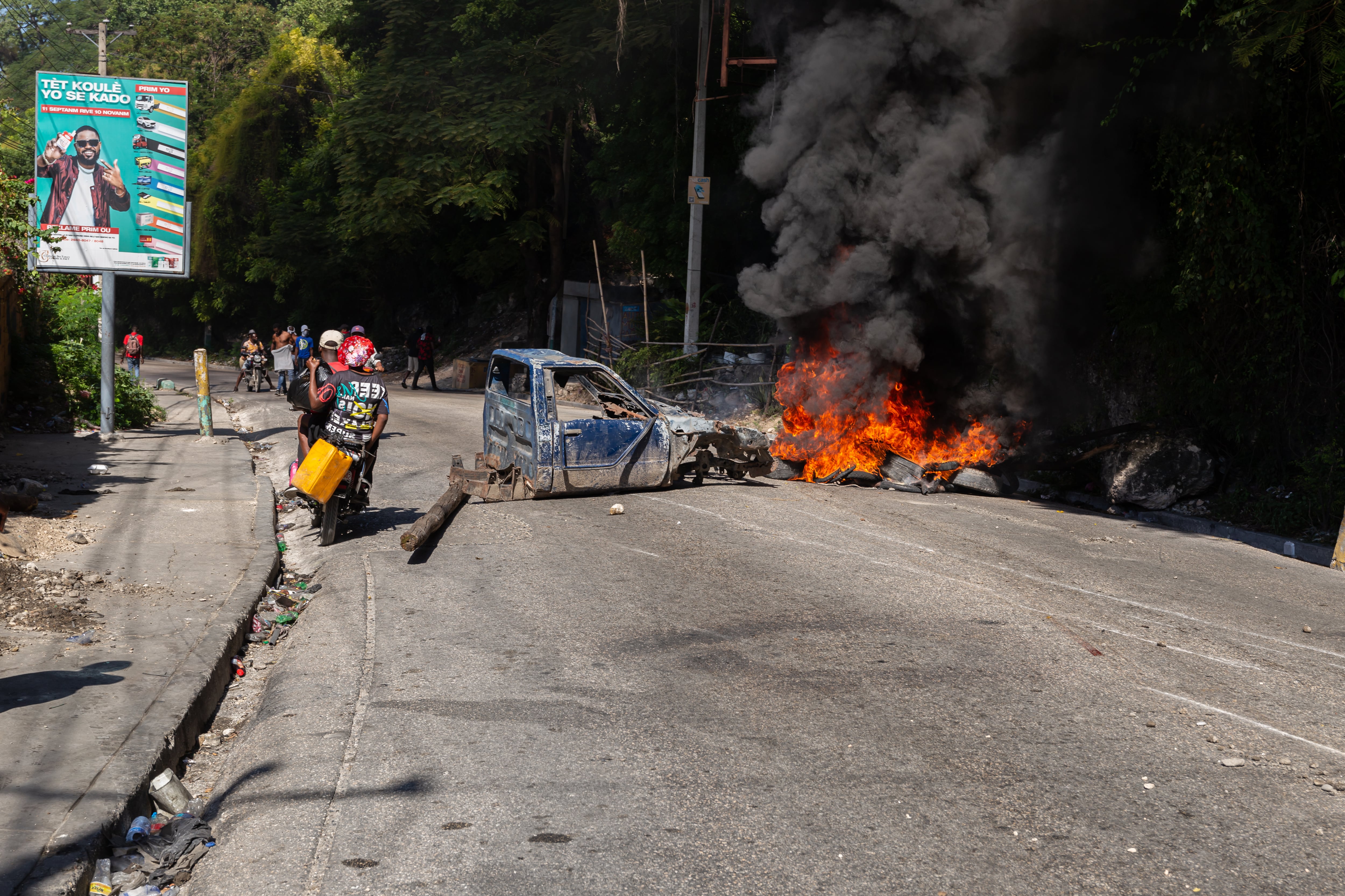 La inseguridad continúa en las calles de Haití. (Photo by Guerinault Louis/Anadolu via Getty Images)