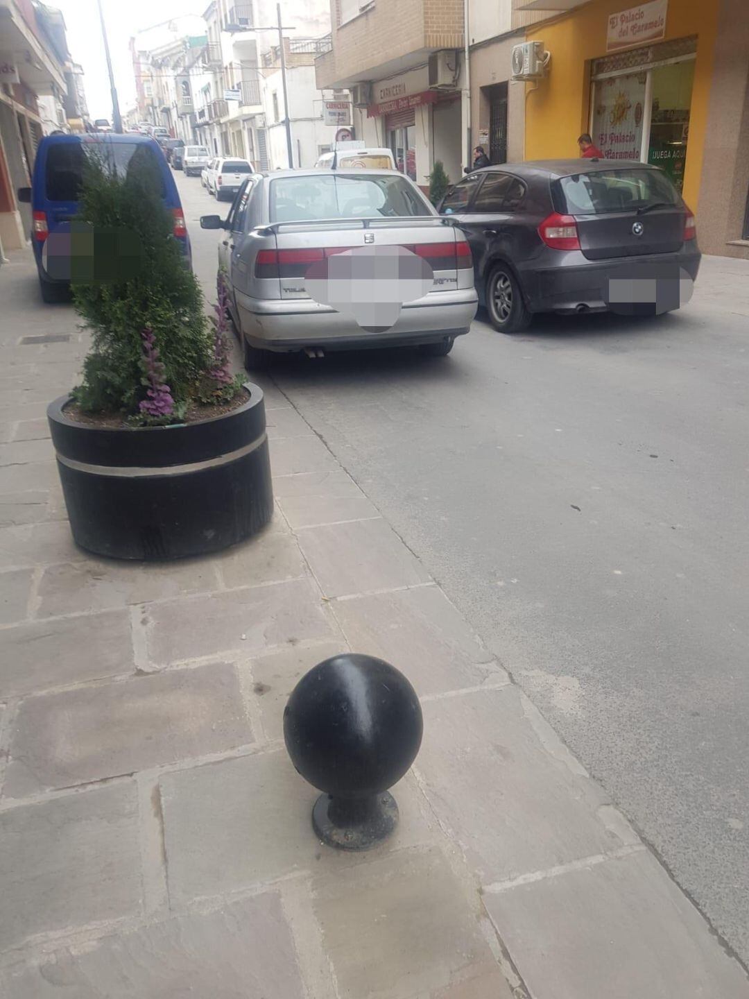 Lugar en el que se inició la persecución, una calle comercial del casco urbano de la ciudad de Villacarrillo