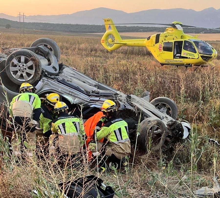 Imagen de uno de los coches siniestrados en la A-132