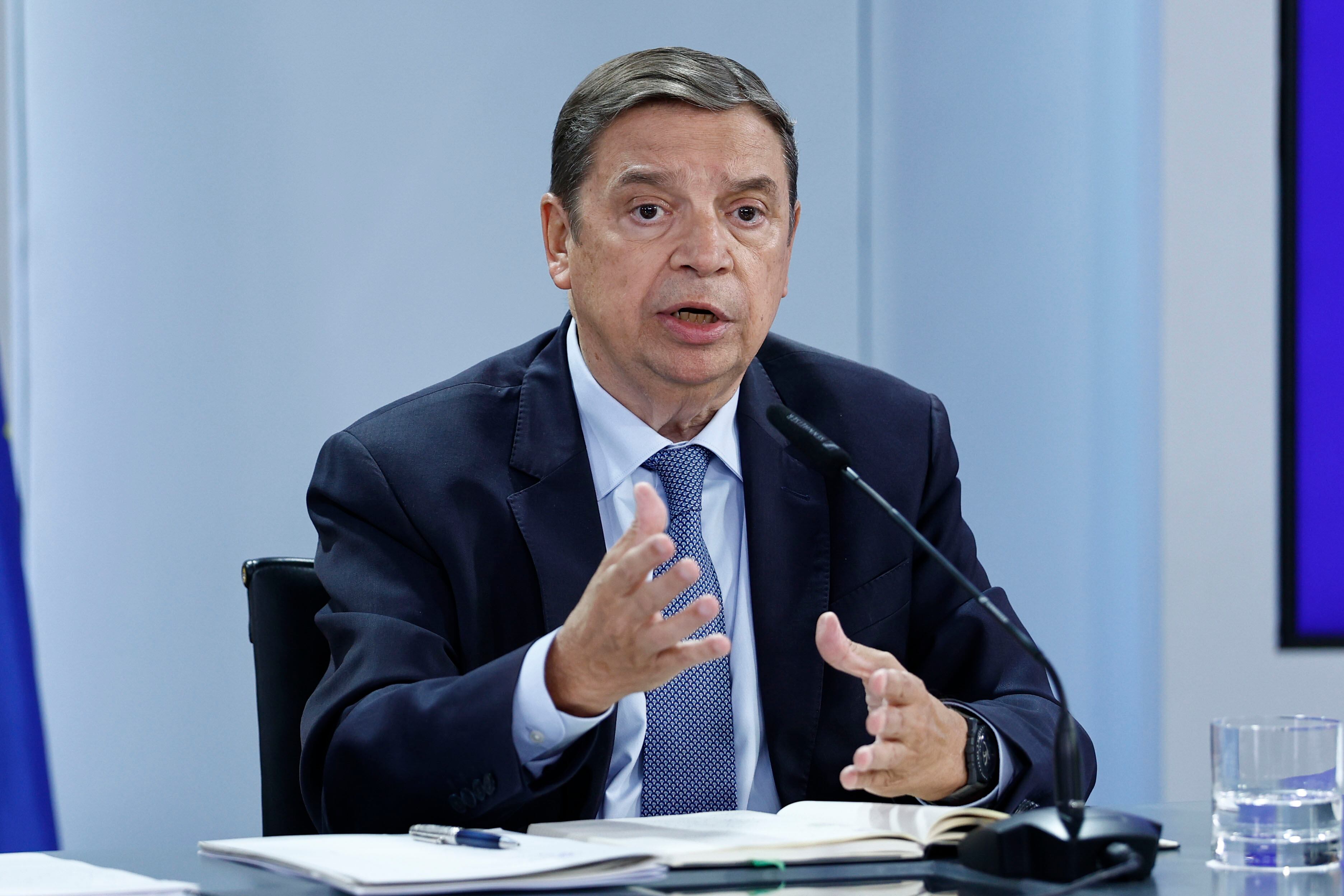 El ministro de Agricultura, Luis Planas durante la rueda de prensa tras el Consejo de Ministros celebrado este martes en La Moncloa, Madrid.