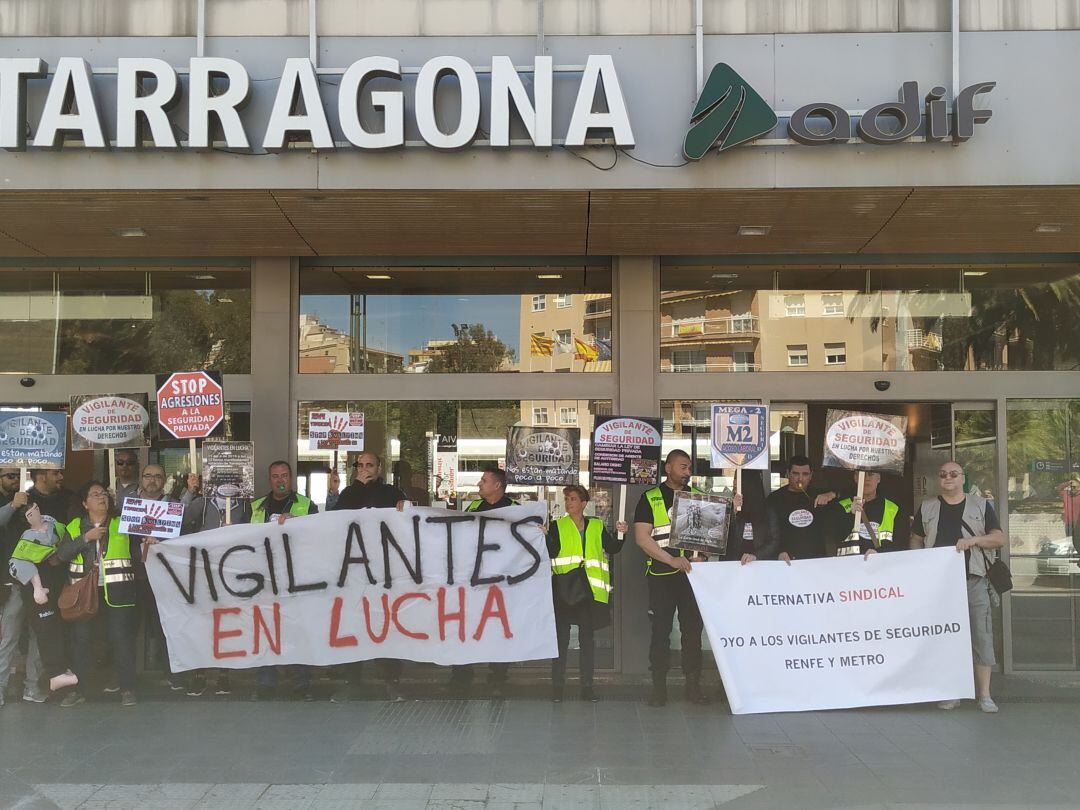 Concentració de vigilants. 