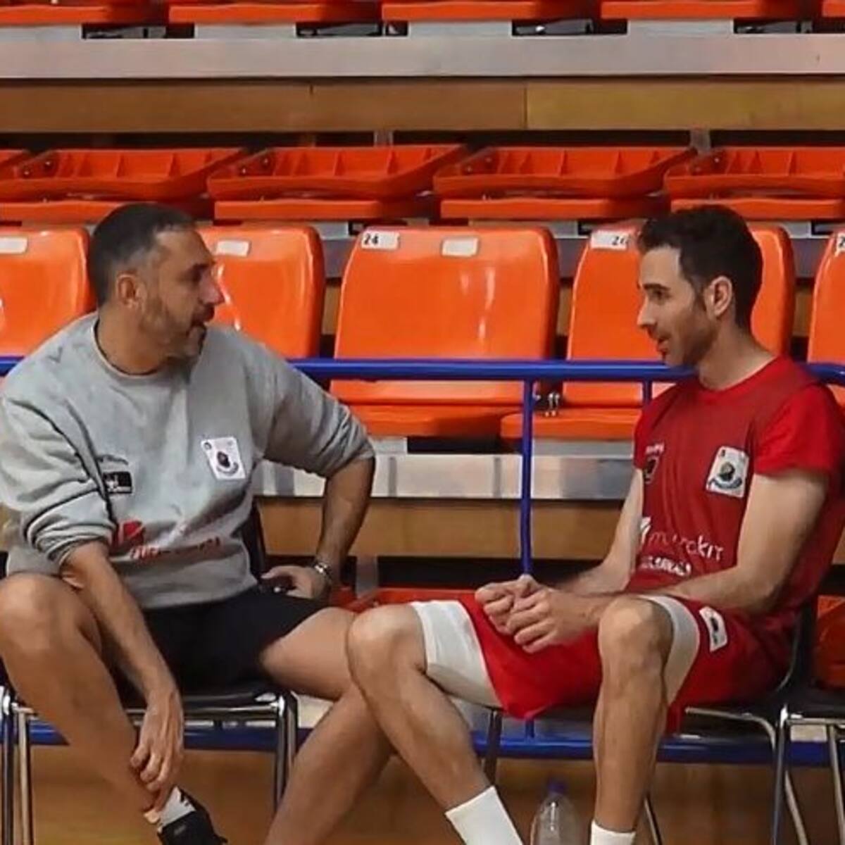 El 'Fuenla' contrata a Alex Urtasun por las molestias de tobillo de Francis Alonso