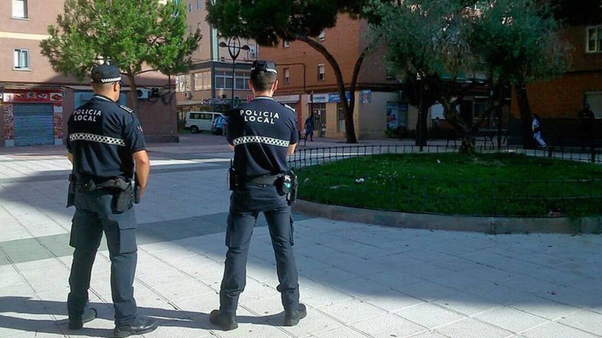 Dos años y medio de cárcel por arrancar de un mordisco el dedo a un policía