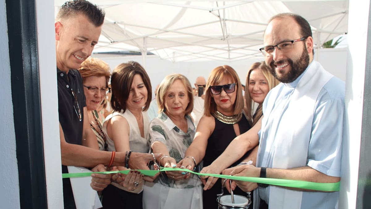 Cuevas de San Marcos inaugura un economato social