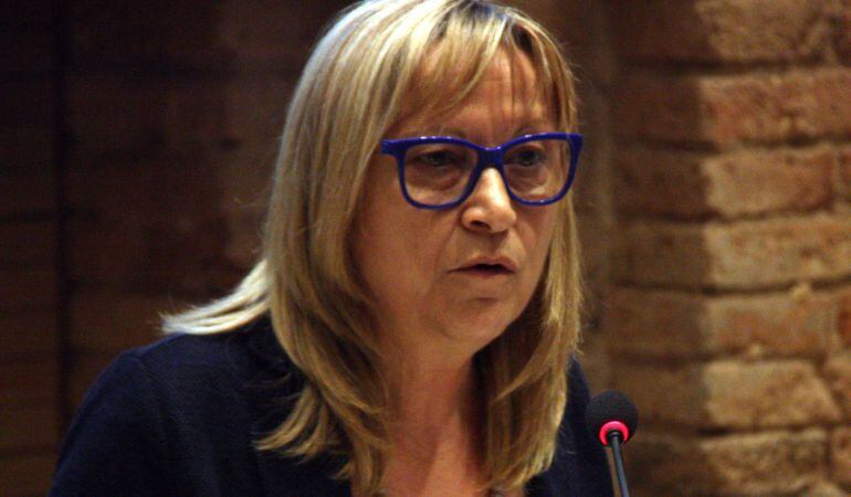 La secretària general del CIC, Mercè Jou, durant la roda de premsa sobre les notes de les PAU.