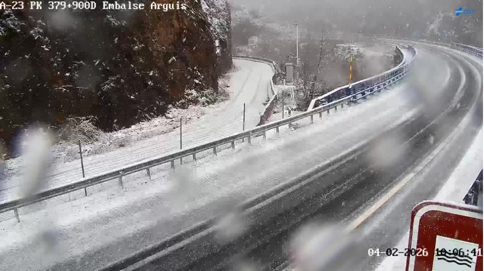 Cámara de la DGT en la A-23 en el puerto de Monrepós