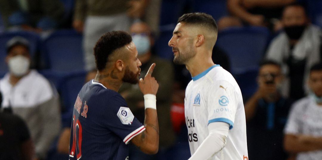 Neymar y Álvaro González, durante su discusión en el partido del pasado 13 de septiembre