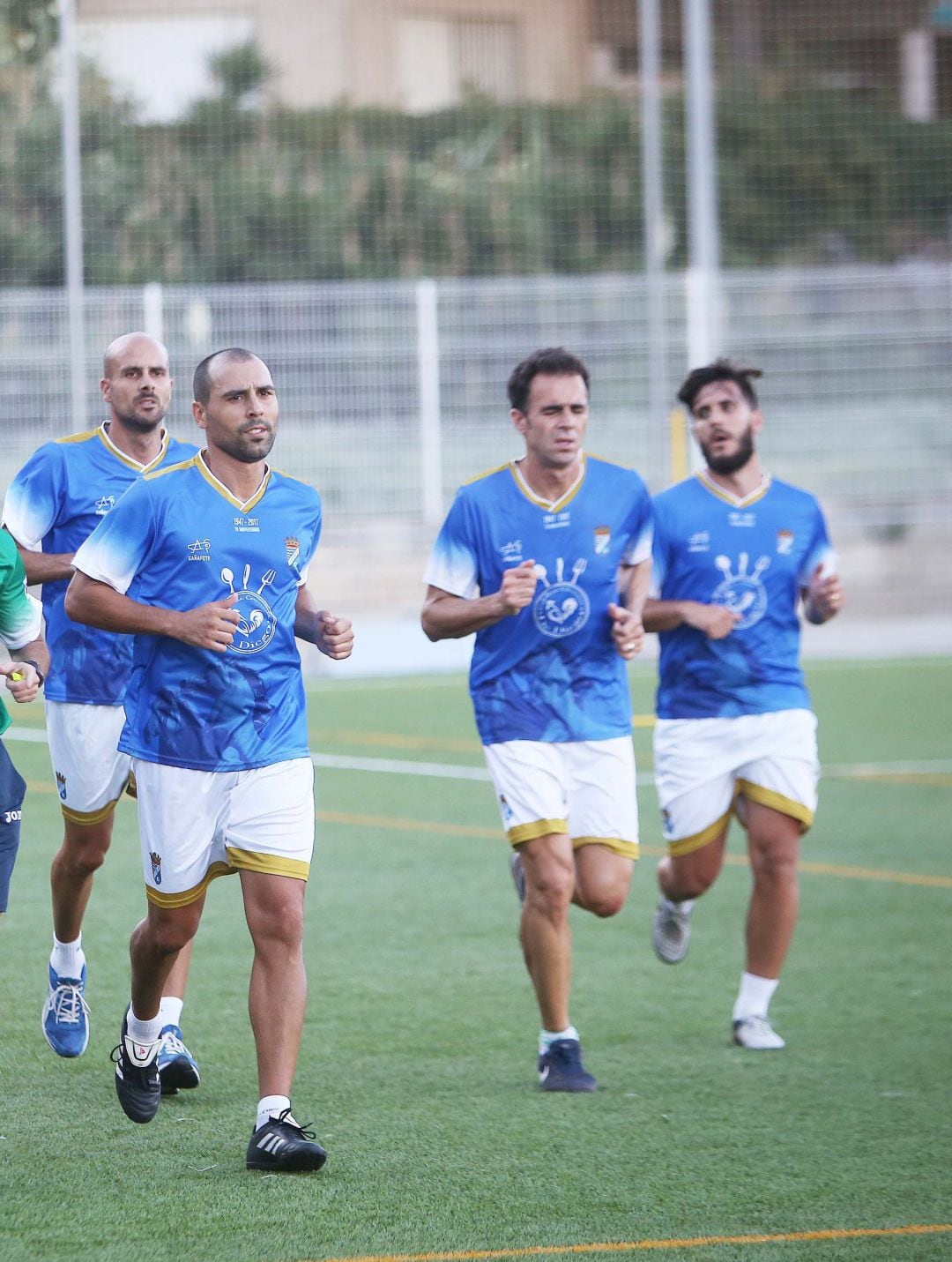 José Vega durante un entrenamiento con el Xerez CD