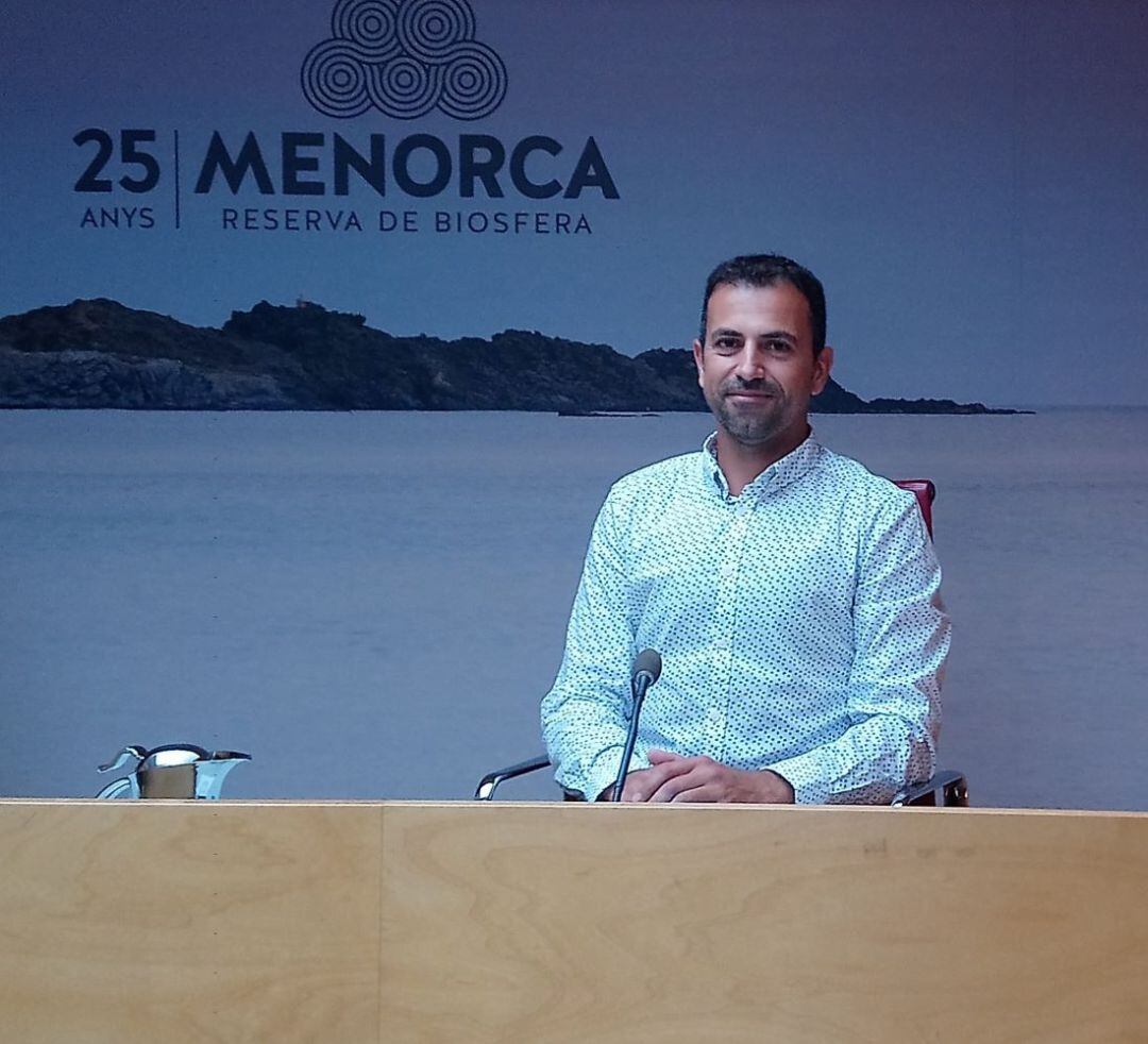 Piris compta amb una llarga trajectòria professional