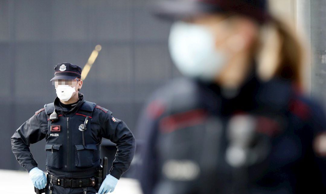 Un varón, de 34 años, ha sido arrestado en Bilbao por acuchillar en el pecho a otro hombre que precisó de asistencia sanitaria en un centro hospitalario