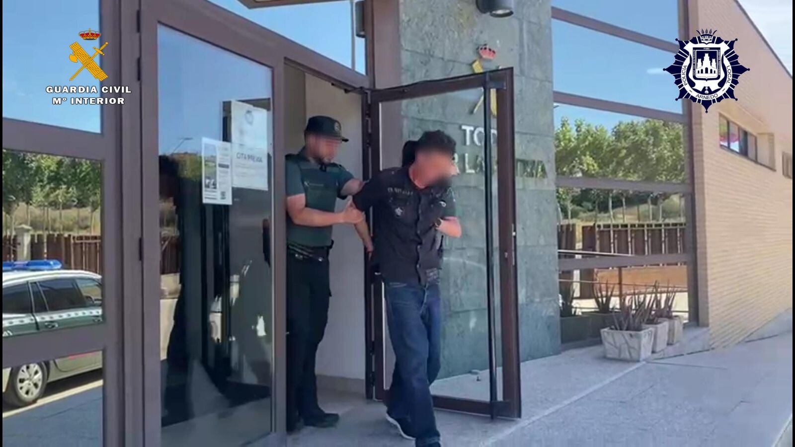 Detenido un hombre tras apuñalar a dos compañeros de piso en Arnedo