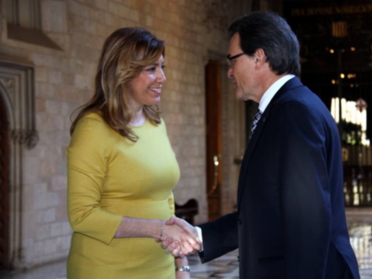 Díaz demana diàleg per evitar el xoc de trens