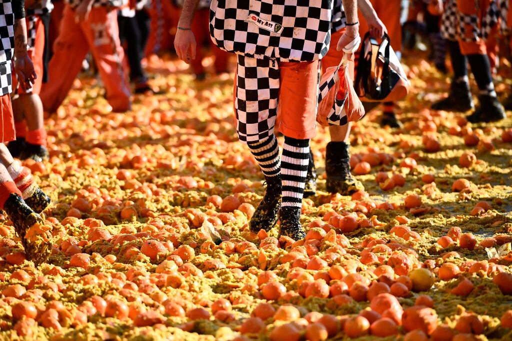 La batalla de las naranjas de Ivrea es la batalla de comida más grande de Italia.