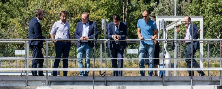 El consejero de Fomento en la depuradora de Mojados