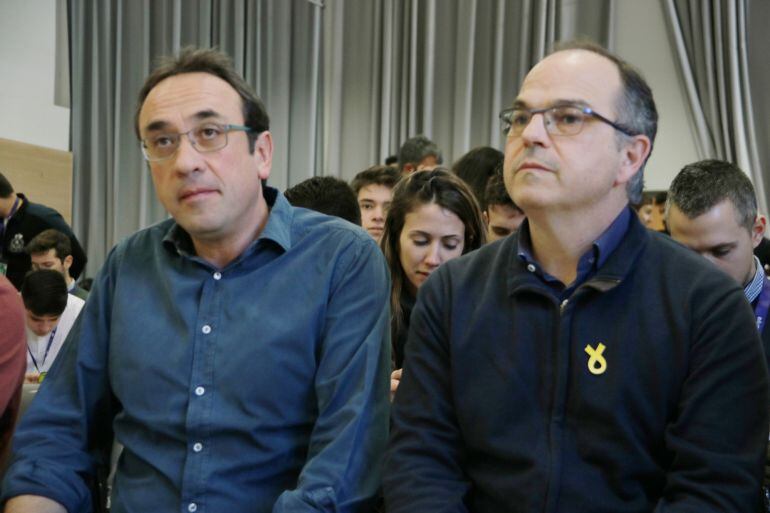 Jordi Turull y Josep Rull durante el consell nacional de la JNC