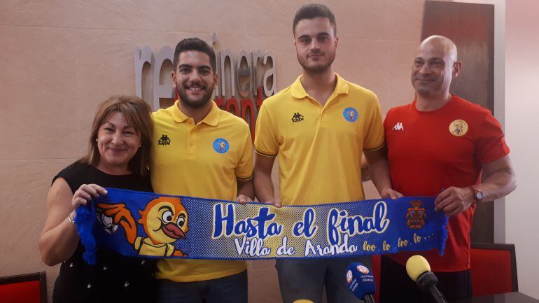 López (i) y Martínez (d) en la presentación