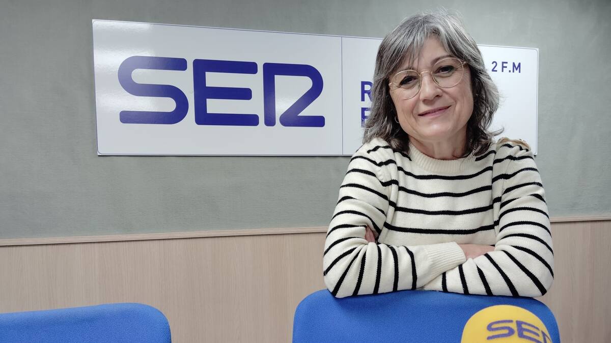 Entrevista| Julia Fernández, trabajadora social, militante EU y música en la Unión Musical de Petrer