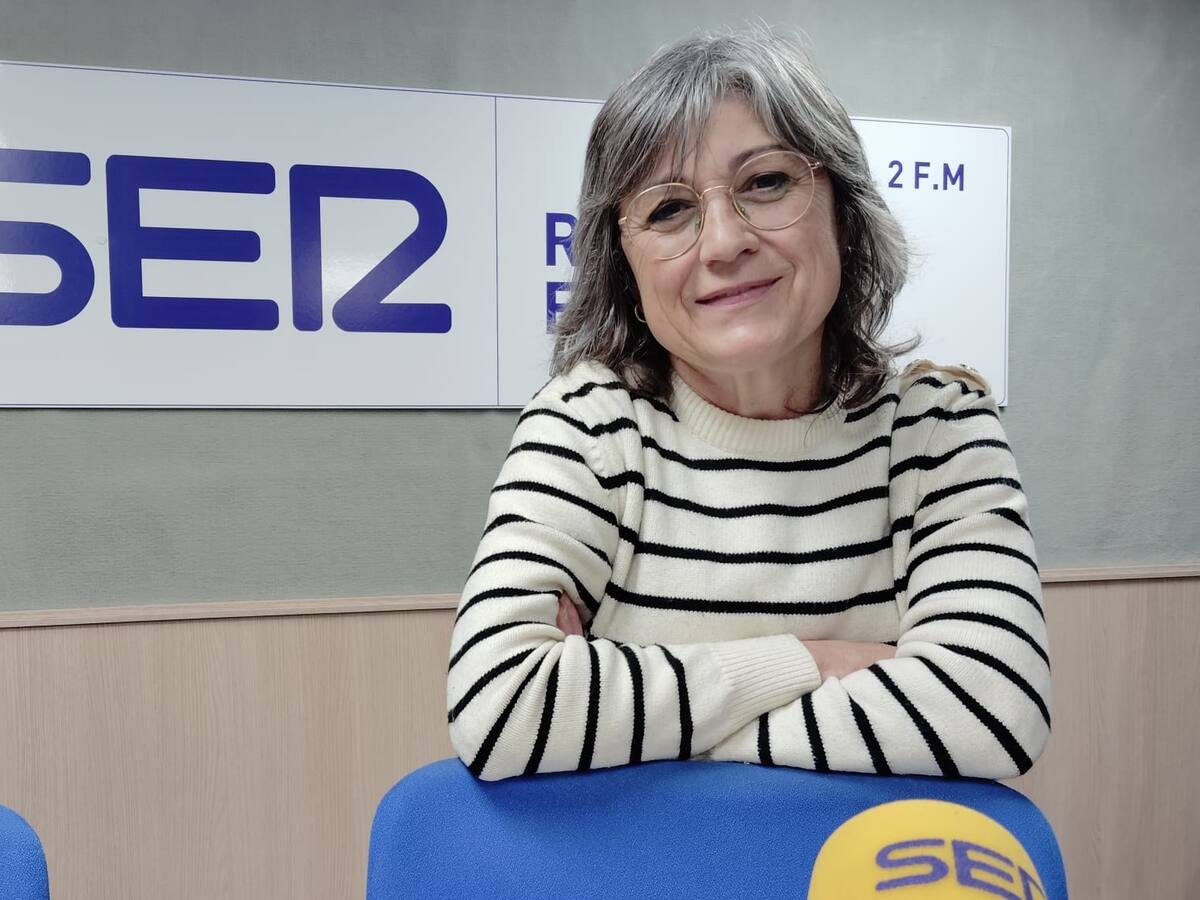 8M. Día Internacional de la Mujer: Julia Fernández, trabajadora social, militante de Esquerra Unida y música