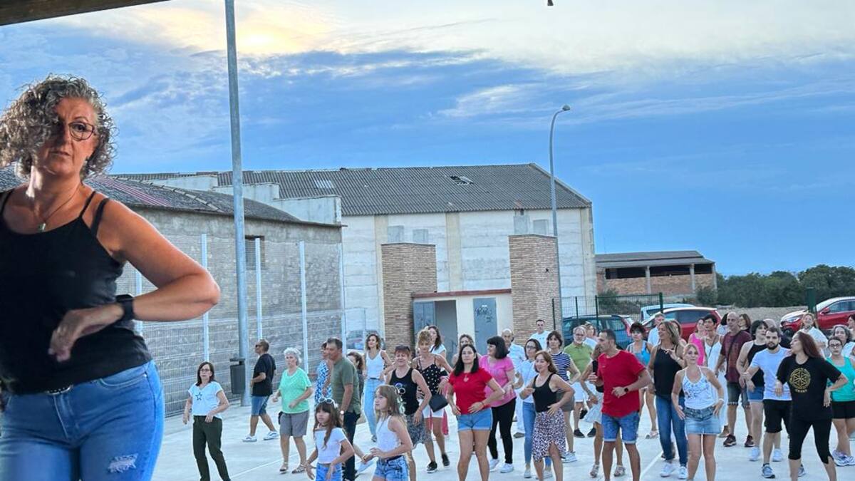 Fonz baila con los ritmos latinos