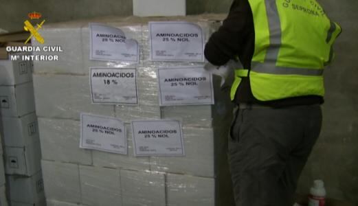 La Guardia Civil ha intervenido más de 32 toneladas de sustancias activas y productos fitosanitarios ilegales.
