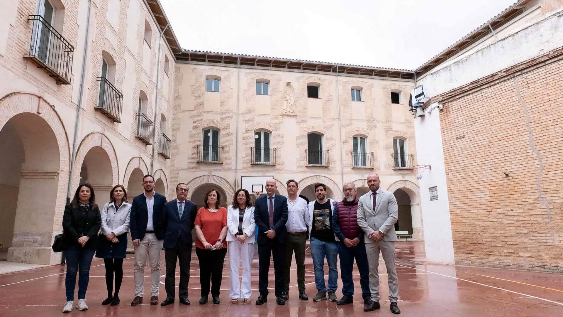 La consejera de Desarrollo Educativo visita el IES Luis Barahona de Soto de Archidona