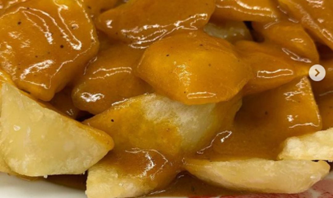 Una receta de patatas bravas de Alberto Chicote.