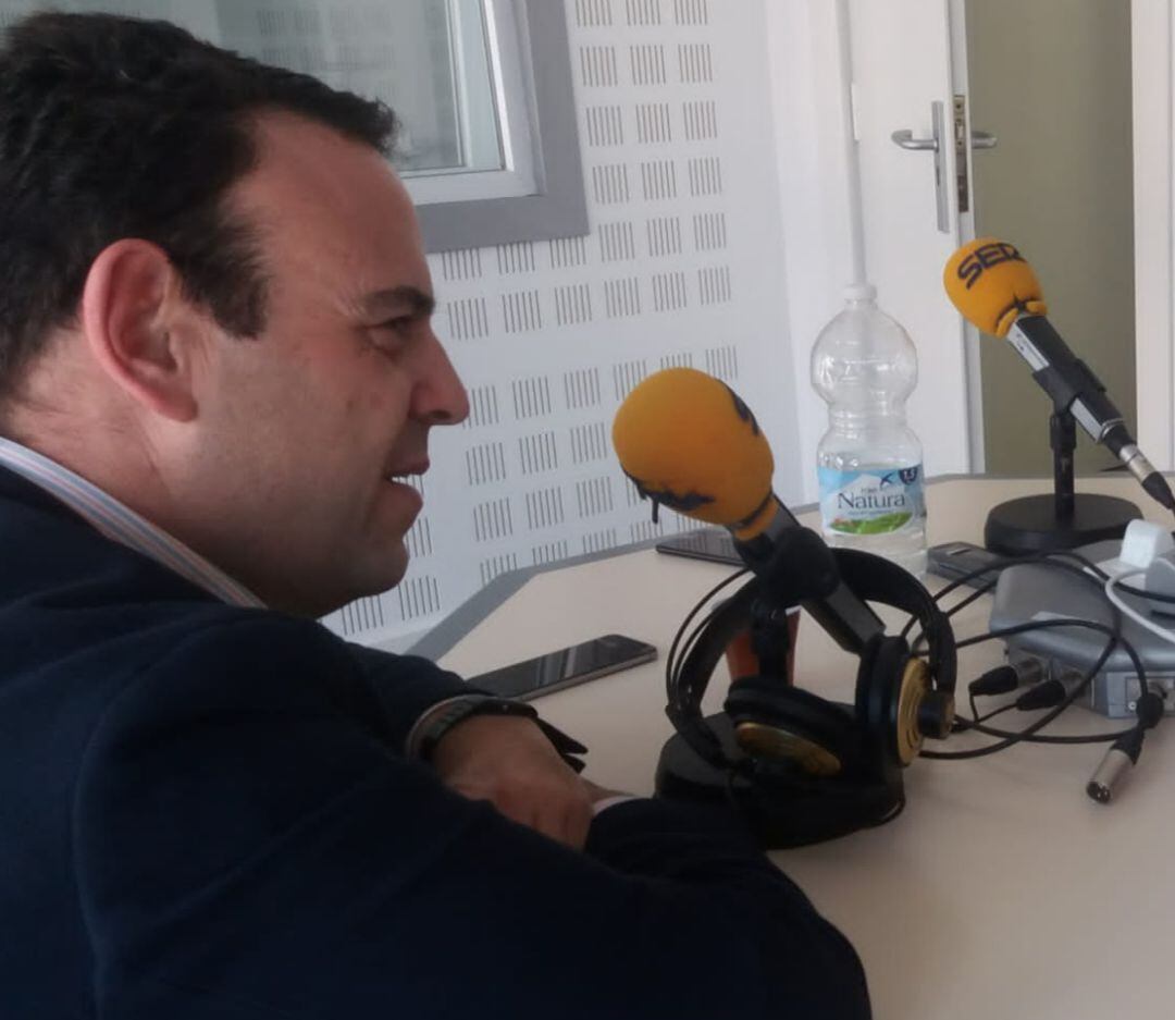 Carlos Hermoso en Radio Huelva.