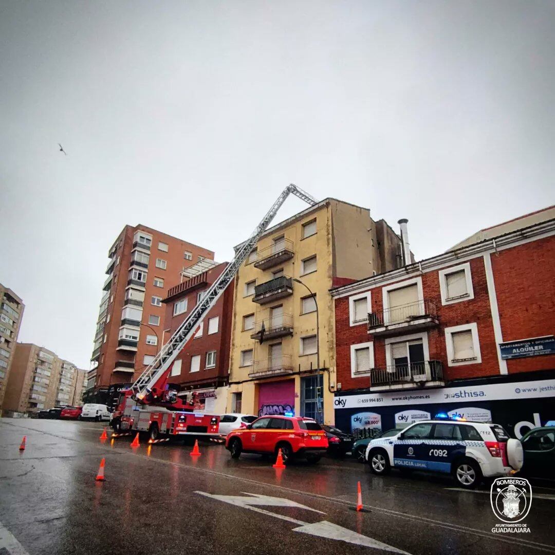 Desprendimientos de un tejado durante la tormenta &#039;Aline&#039; de finales de octubre