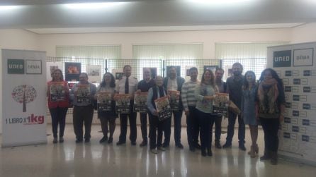 Presentación de la VI jornada solidaria &#039;1 libro x 1 kilo&#039; de la UNED Dénia.