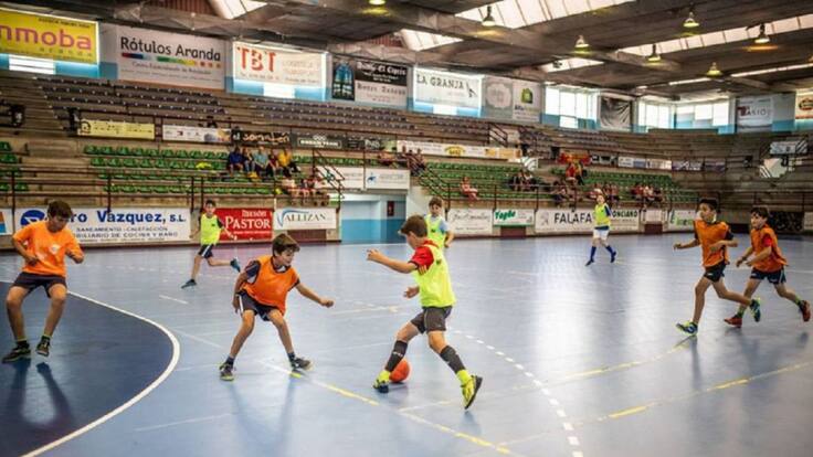 Miguel Ángel de las Heras repasa en El Banquillo de la SER el Torneo de Navidad de fútbol sala Atlético Aranda