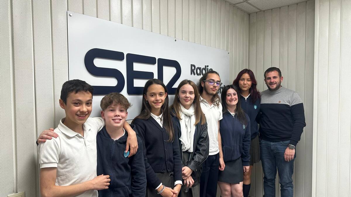 Entrevista a profesor y alumnos del Colegio La Milagrosa de Ontinyent. Premios Pablo Corbellas