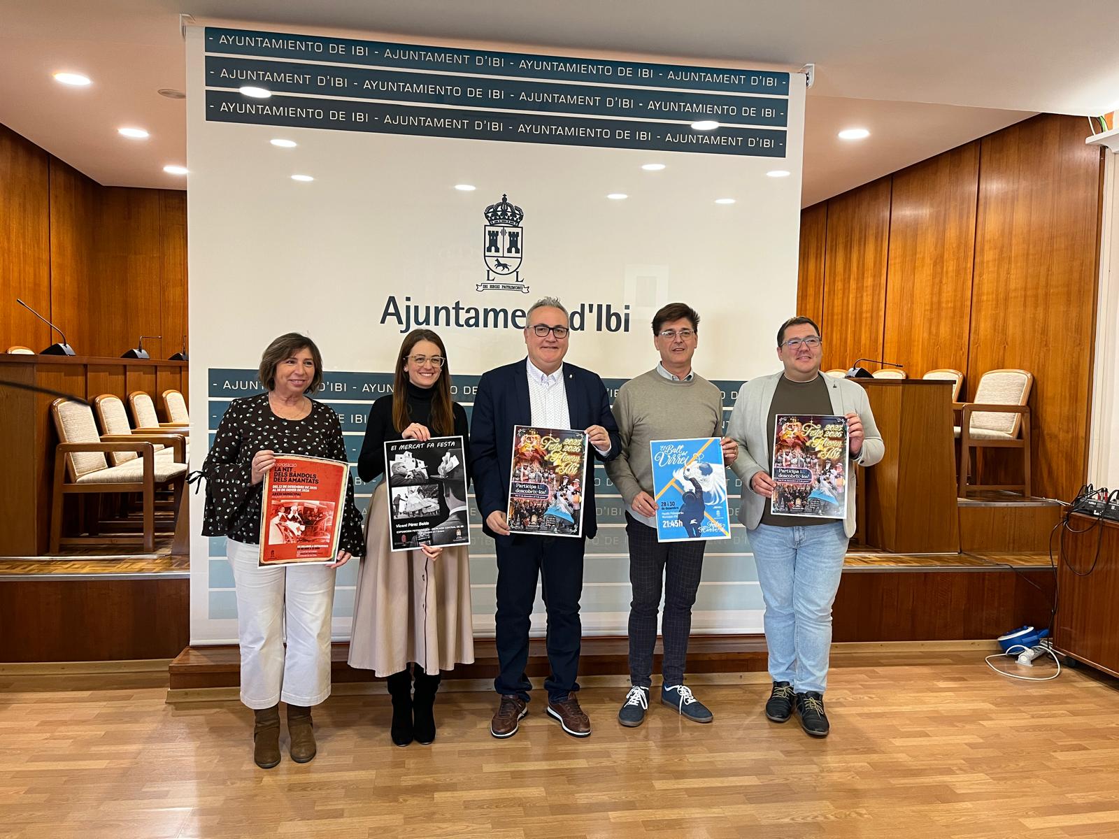 Presentación en el Ayuntamiento de Ibi del programa Festes d'Hivern