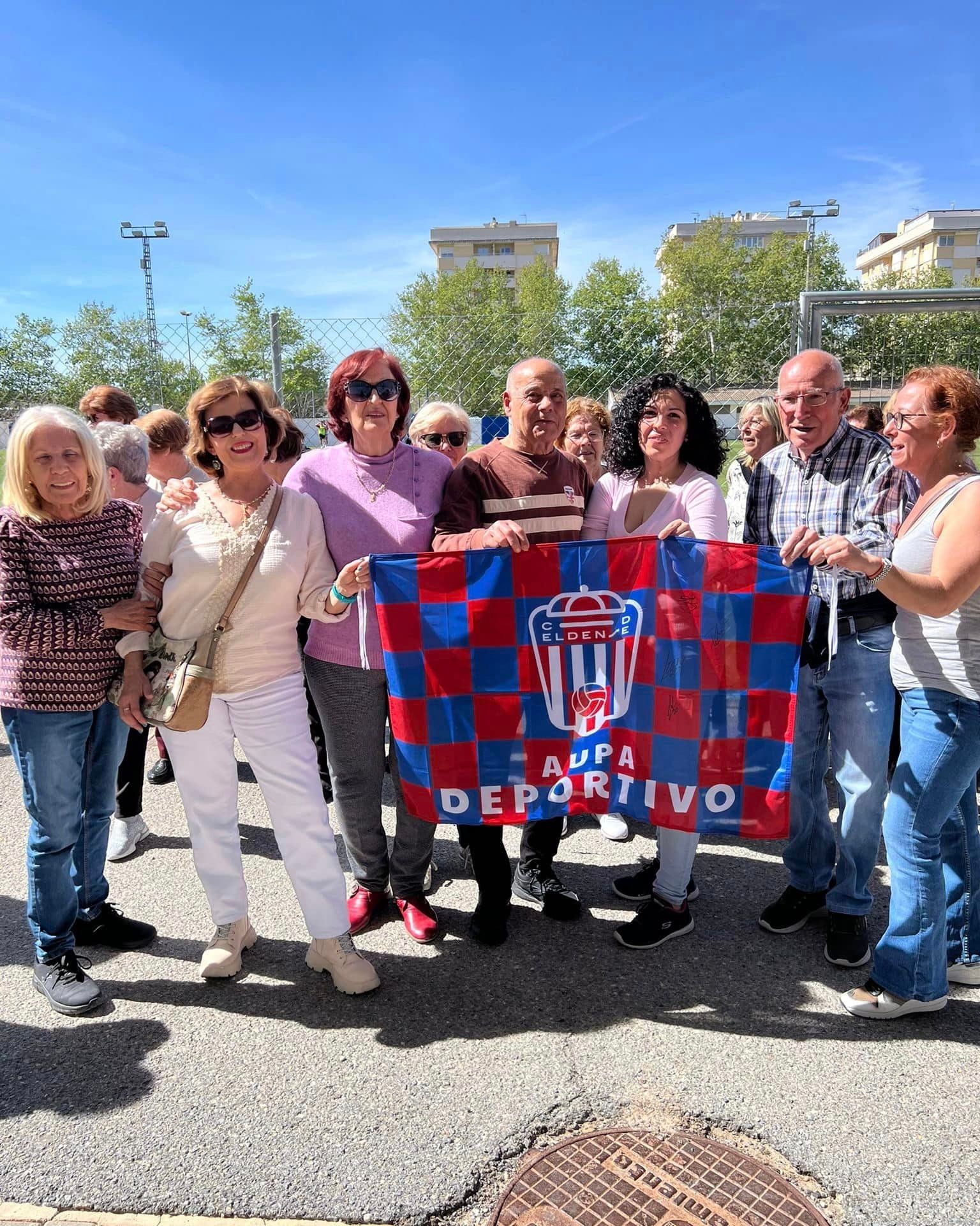 Usuarios de AFA en el entrenamiento del Eldense