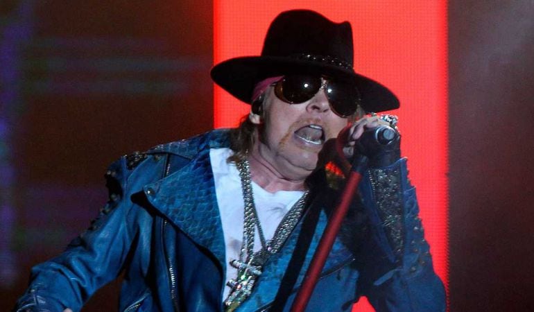 Axl Rose también mantendrá sus compromisos con su banda Guns N&#039;Roses.