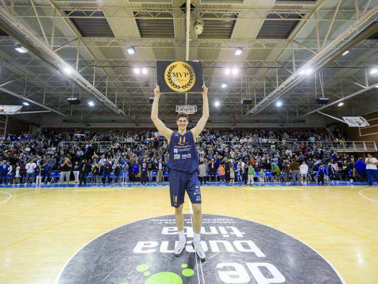 Chema González fue MVP con Oviedo en mayo de 2018 en uno de los partidos del play off que acabó ganando Palencia