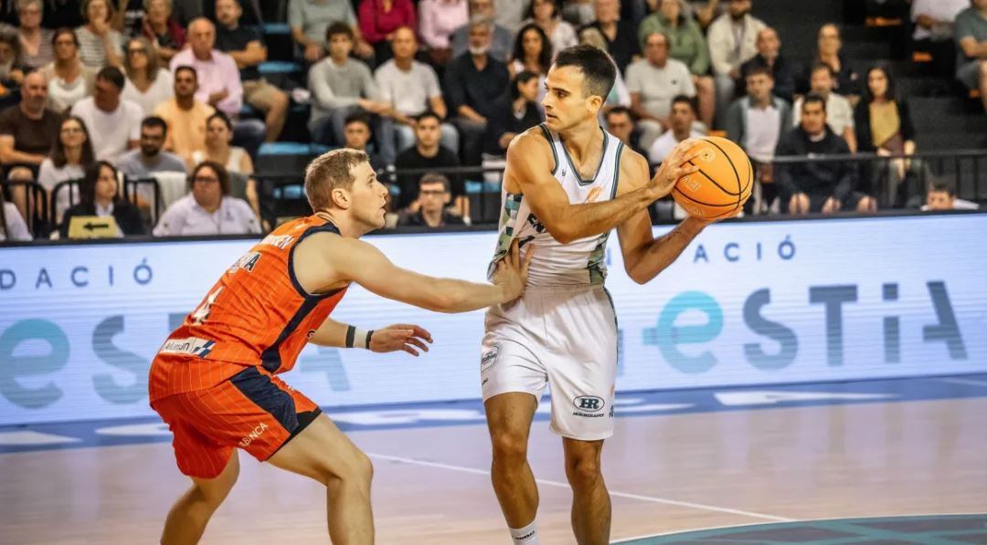 El base de l&#039;Hestia gairebé s&#039;ha acomiadat d&#039;aquesta temporada per una lesió al genoll.