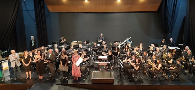 Momento de entrega de los reconocimientos.