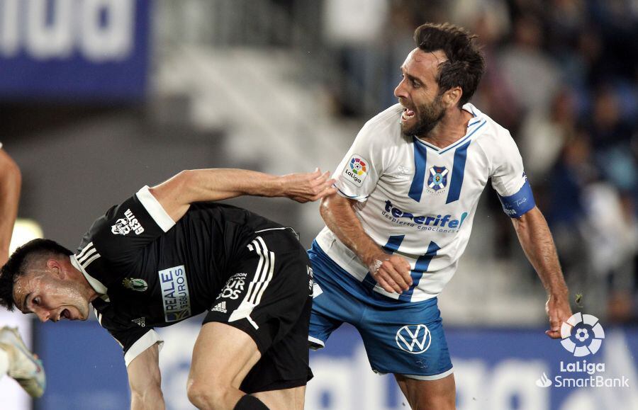 Carlos Ruiz disputó su último partido en el Heliodoro como jugador blanquiazul.