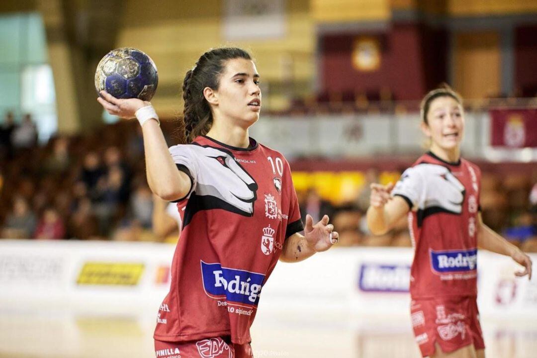 Bea Andrés continuará en la manija del juego del Rodríguez Cleba