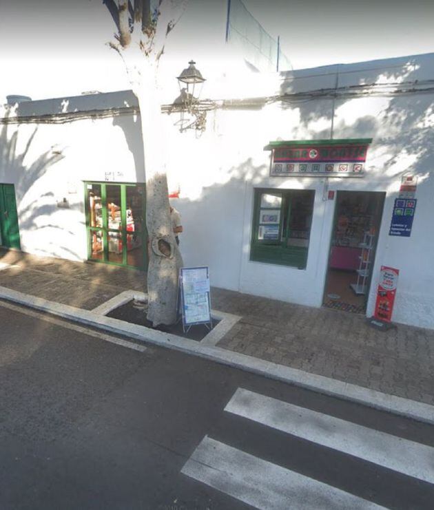 Punto de venta de la calle Vistas de Yaiza, 34 (Yaiza) donde también se ha distribuido parte del segundo premio.