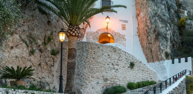 Acceso al castillo de Guadalest