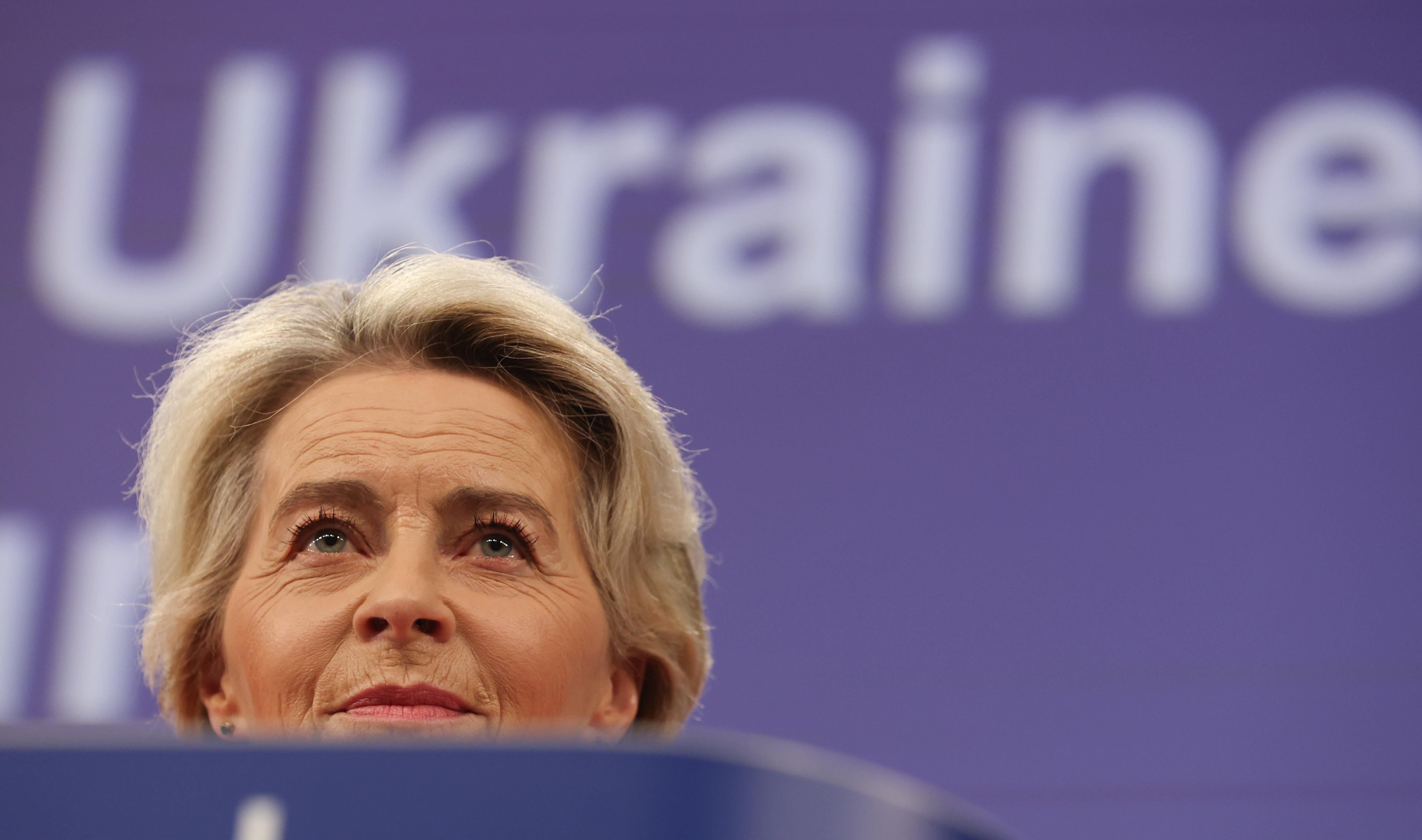 Ursula von der Leyen durante la presentación este jueves de las medidas de ayuda de la UE para Ucrania