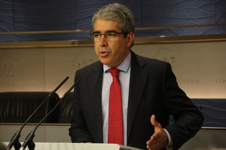 Francesc Homs, acusat de desobediència i prevaricació, serà jutjat pel Tribunal Suprem per organitzar la consulta sobre la independència del 9-N