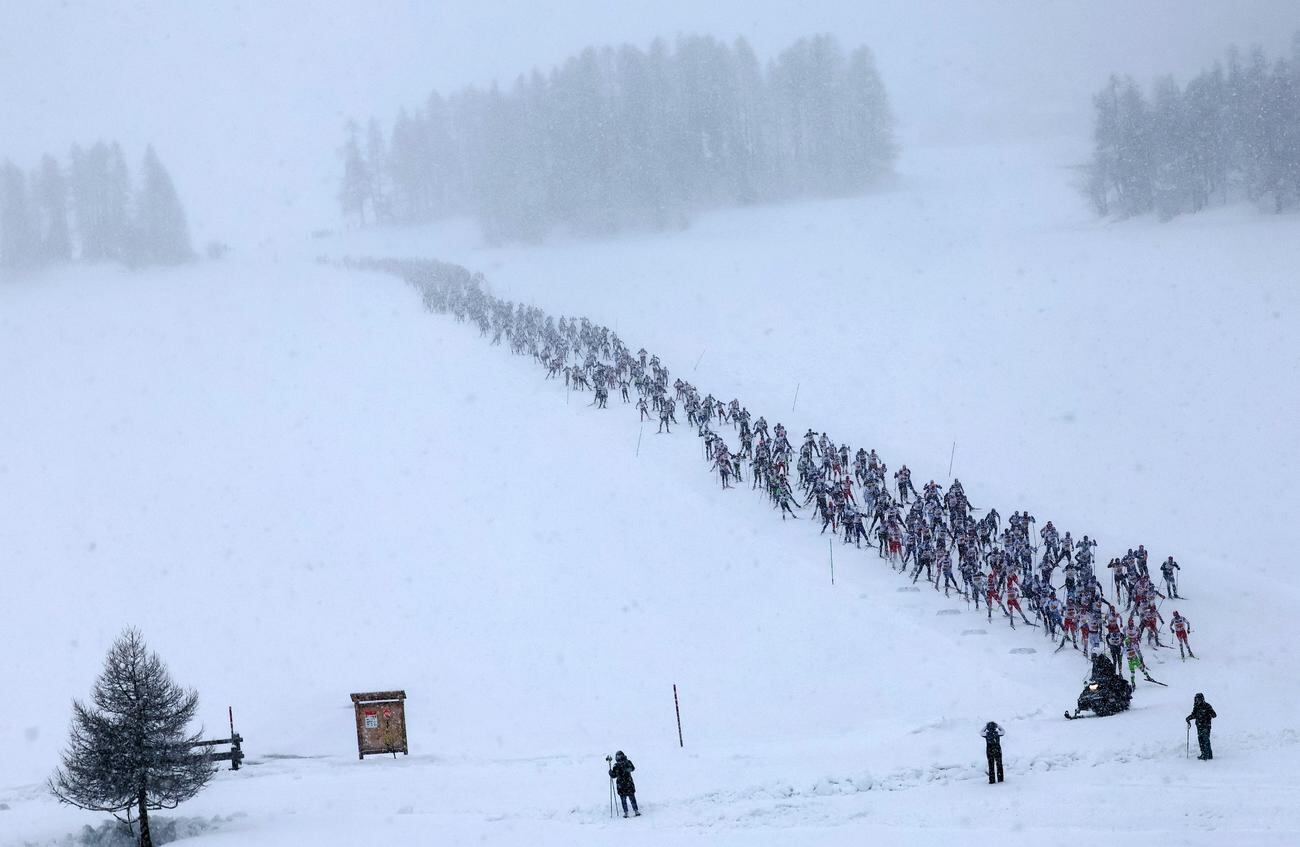 Sortida del grup d'Skimartathon a Engadin on ha competit Irineu Esteve.