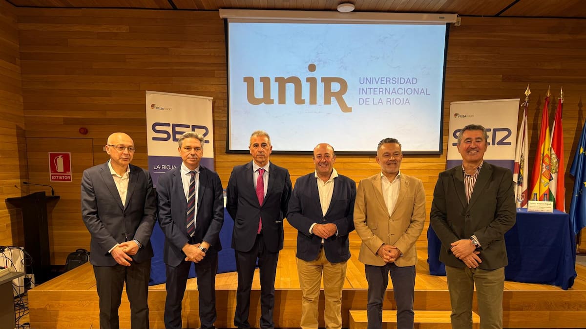 Foro Radio Rioja con Fernando Ezquerro, presidente de la Interprofesional del Vino de España (10/04/2026)