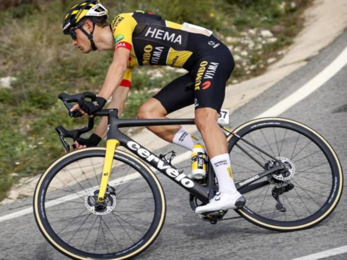 Grave caida de Milan Vader en la Itzulia